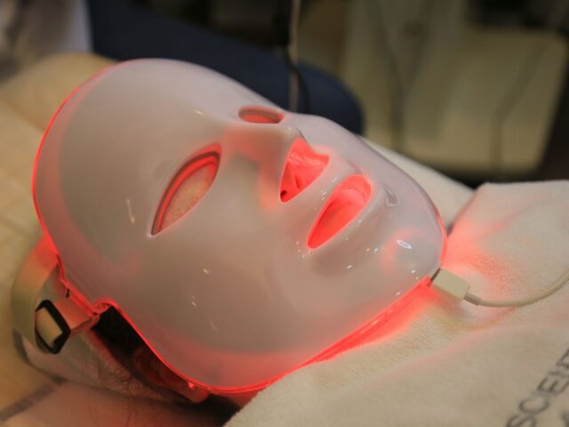 LED LIGHT THERAPY